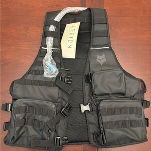 Fox Tactical Vest with HydroPak